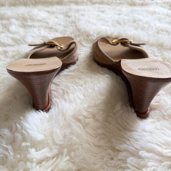 Coach Suede buckle slide sandals with gold tone - Picture 3 of 6